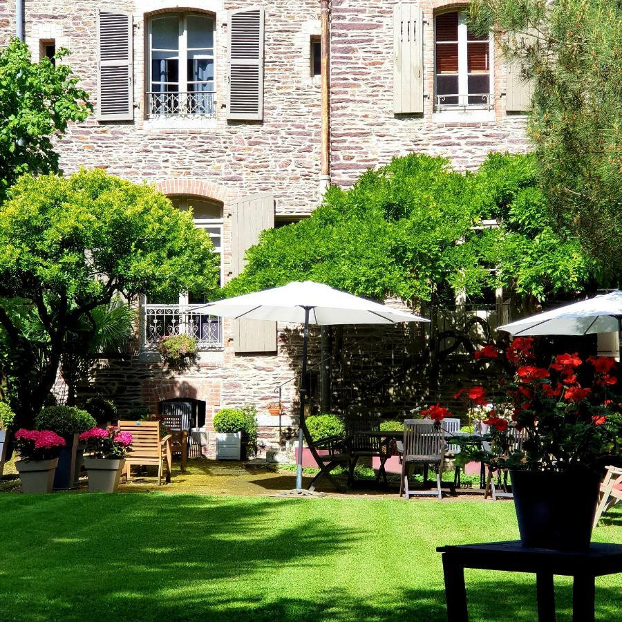 Bed and Breakfast Castel Jolly Rennes Esterno foto