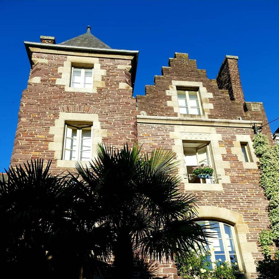 Bed and Breakfast Castel Jolly Rennes Esterno foto